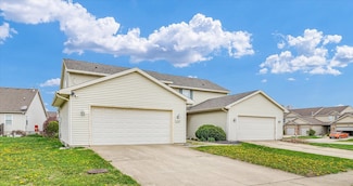 3904 Balmoral Dr, Champaign, IL 61822
