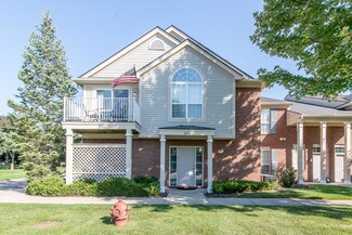 10210 Chesapeake Cir Unit 120, Walled Lake, MI 48390