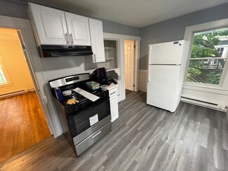 117 Pleasant St Unit B2, Cambridge, MA 02139