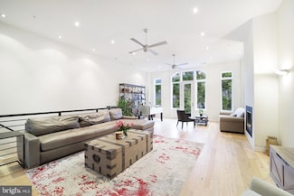 1621 12th St NW Unit 2, Washington, DC 20009