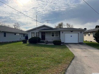 711 16th St SE, Mason City, IA 50401