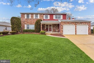 17 Greentree Way, Cherry Hill, NJ 08003