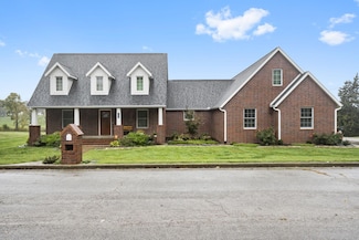 1101 Highland Dr, Aurora, MO 65605