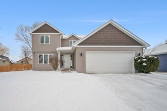 5316 Thackeray Dr, Ames, IA 50014