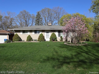 719 Sheryl Dr, Waterford, MI 48328