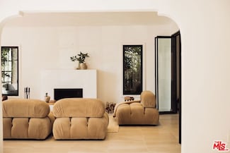 517 N Sweetzer Ave, West Hollywood, CA 90048