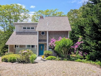 41 Halyard Ln, Mashpee, MA 02649