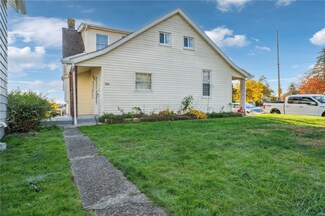 726 Ridge Ave, Jeannette, PA 15644