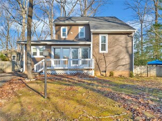 10202 Eastman Ct, North Chesterfield, VA 23236