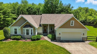 607 Natalie Ln, Lebanon, OH 45036