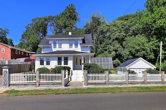 184 West Ave, Milford, CT 06461