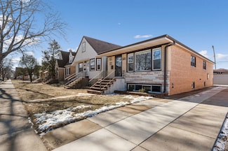 3046 N Oleander Ave, Chicago, IL 60707