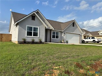 110 Hiram Cook, Blanco, TX 78606
