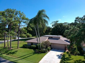 6460 Eastpointe Pines St, West Palm Beach, FL 33418