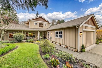 1225 Cherry Ave NE, Bainbridge Island, WA 98110