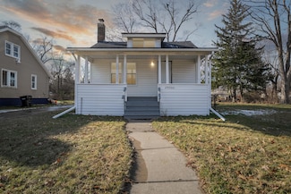 20035 Santa Barbara Dr, Detroit, MI 48221