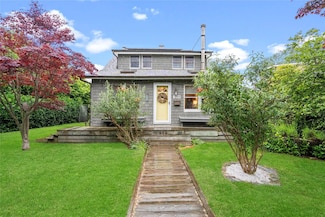 259 Foster Ave, Sayville, NY 11782