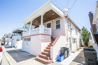 74 Rochester Ave, East Atlantic Beach, NY 11561