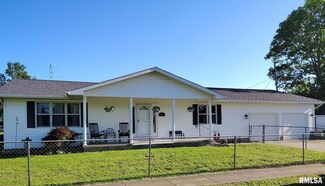 223 N King St, Hurst, IL 62949