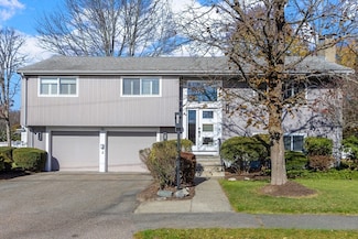 76 Noanett Rd, Needham Heights, MA 02494