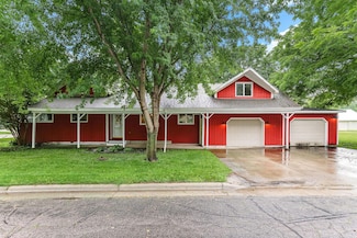 101 Maple St, Danube, MN 56230