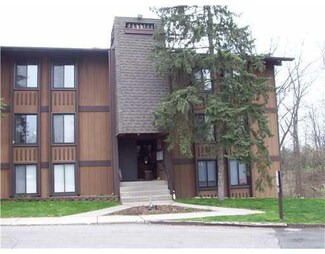 1720 S Grove St Unit 105, Ypsilanti, MI 48198