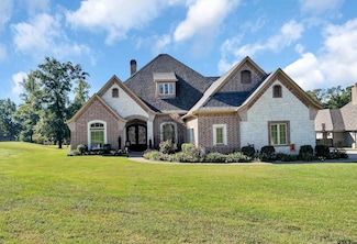 175 Rockrose Dr, Longview, TX 75605