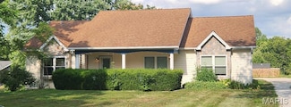 402A Middletown Rd, Warrenton, MO 63383