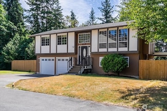 515 N 188th St, Shoreline, WA 98133