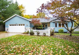 985 Kingtree Ct SW, Byron Center, MI 49315