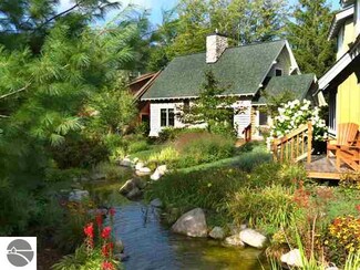 12397 Crystal Mountain Dr Unit 320A, Thompsonville, MI 49683