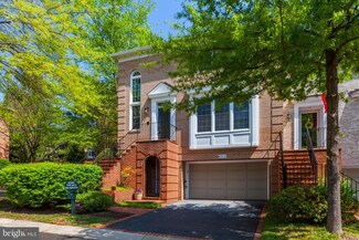 8313 Turnberry Ct, Potomac, MD 20854