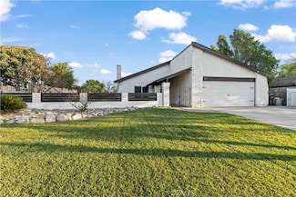 971 Oakdale St, Corona, CA 92880