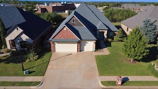 817 Northern Dancer Dr, Edmond, OK 73025