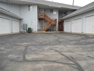 1025 Harbor St Unit 24, Conneaut, OH 44030