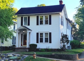 700 4th St, Marietta, OH 45750