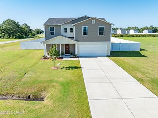 831 Ashbury Ln, Ayden, NC 28513