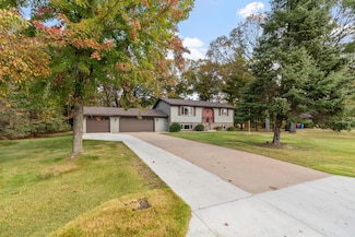 1450 32nd Ave SW, Cambridge, MN 55008
