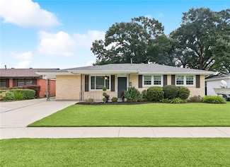 1525 Generes Dr, New Orleans, LA 70123