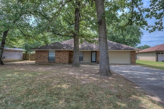 5913 Alaska Ln, Shreveport, LA 71107