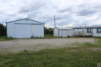 1065 Sand Creek, Pomona, KS 68028