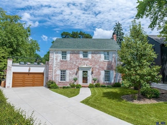 2904 Georgian Ct, Lincoln, NE 68502