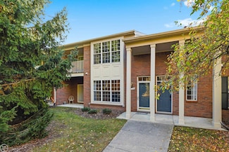 13199 Hazelnut Dr Unit 27, Sterling Heights, MI 48313
