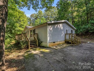 39 Hill And Dale Rd, Leicester, NC 28748