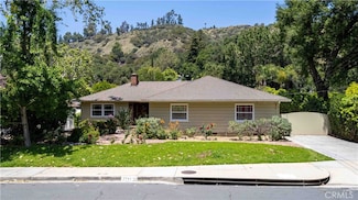 2741 E Glenoaks Blvd, Glendale, CA 91206