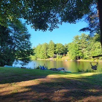 63 Lakeshore Dr, Spencer, MA 01562