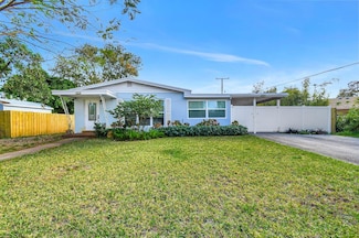 1446 W Perry St, Lantana, FL 33462