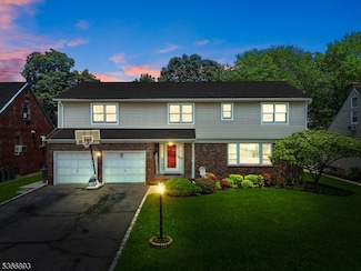 357 Minute Arms Rd, Union, NJ 07083