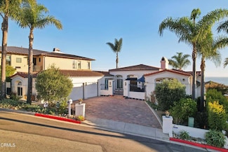 518 Lincoln Dr, Ventura, CA 93001