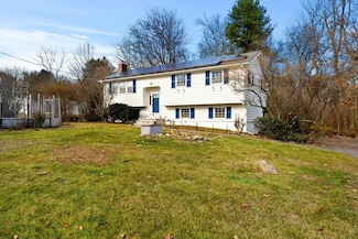 78 Deering Dr, Tewksbury, MA 01876